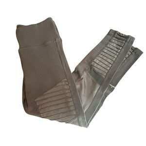 ALO Yoga Black Leggings